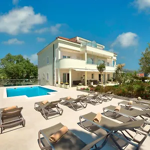 5* Bed & Breakfast Luxury Klara